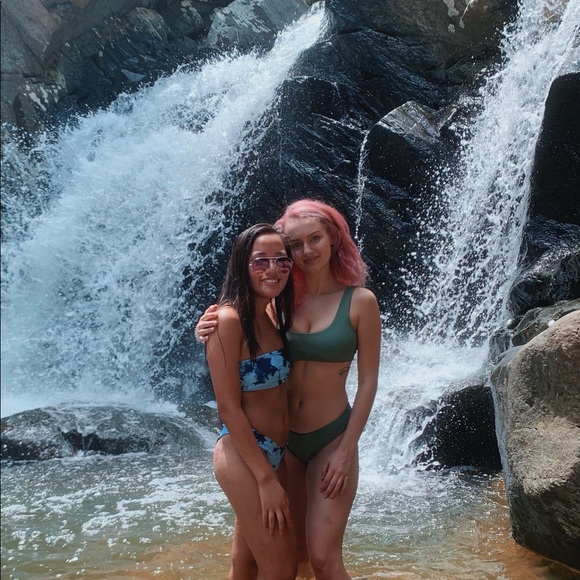 Meet your Posher, Daisy - Picture 4 of 5